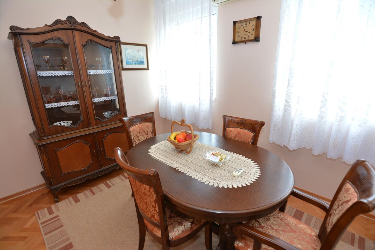 Apartment Todor Kotor Bagian luar foto