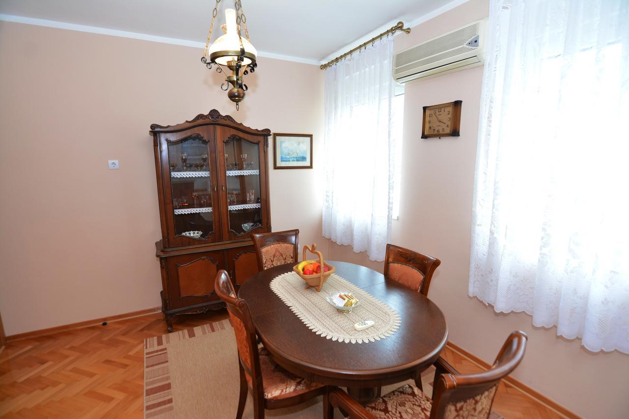 Apartment Todor Kotor Bagian luar foto