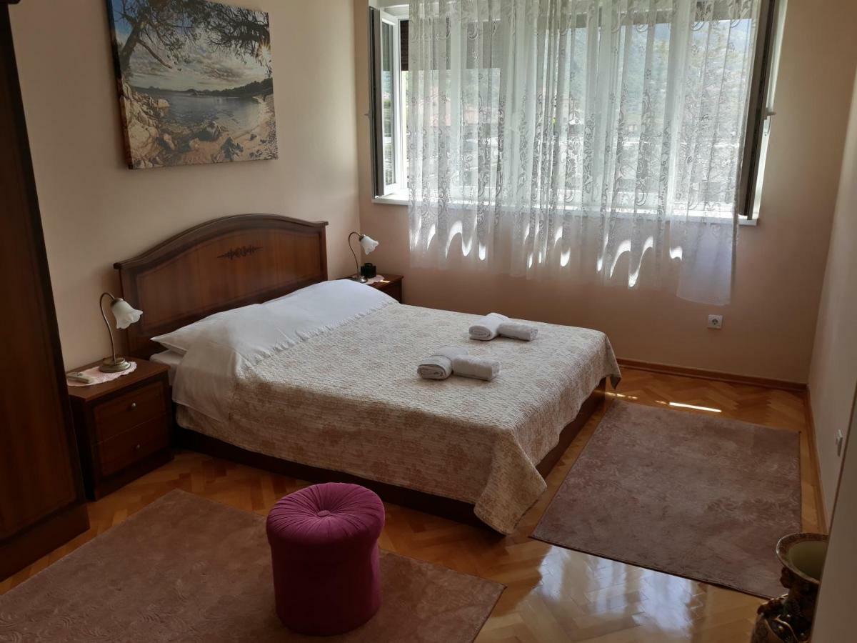 Apartment Todor Kotor Bagian luar foto